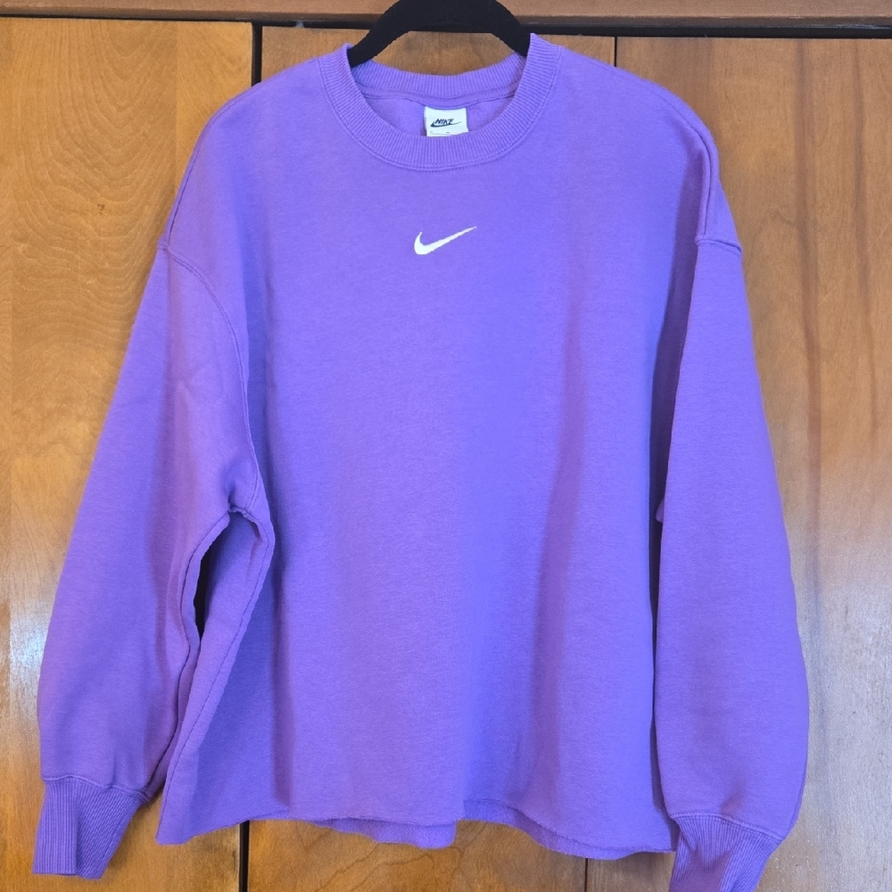 Nike Lavender Crewneck Sweatshirt